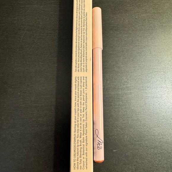 Monika Blunder Beauty Hot Line Lip Liner Sandi 1.14 g .04 oz NIB - Picture 3 of 4